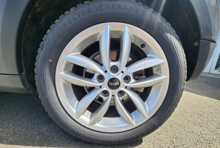 Mini Cooper  2 (R60) COUNTRYMAN 2.0 D 112 /BOITE AUTOMATIQUE /  BUSINESS TRIP / TRÉS BON ÉTAT 