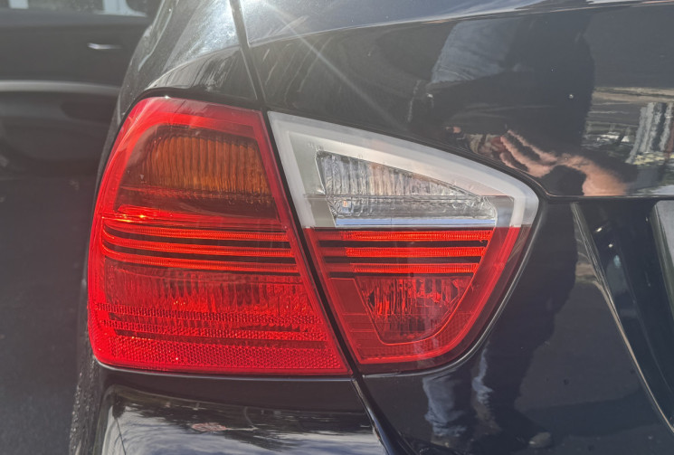 BMW Série 3 BMW 318i 143ch E90 / 2ème main / 2007 / 160800km / Régulateur / Climatisation / Garantie
