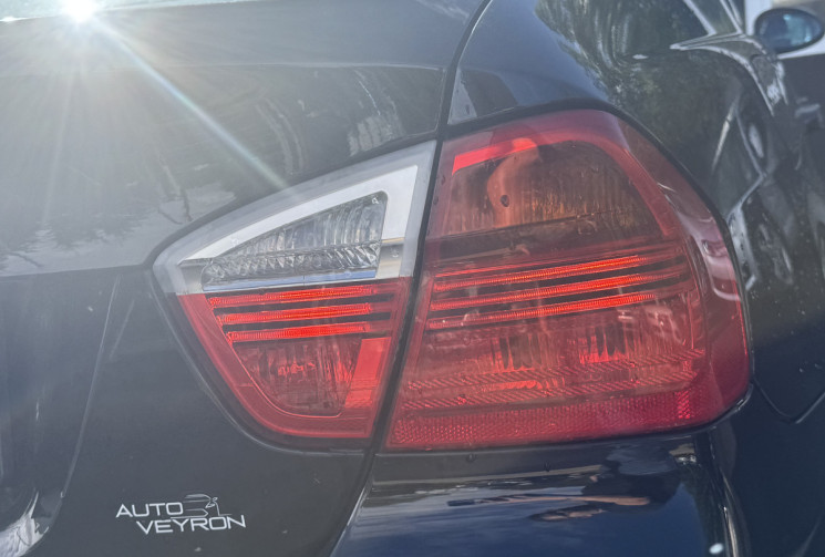 BMW Série 3 BMW 318i 143ch E90 / 2ème main / 2007 / 160800km / Régulateur / Climatisation / Garantie