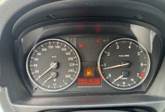 BMW Série 3 BMW 318i 143ch E90 / 2ème main / 2007 / 160800km / Régulateur / Climatisation / Garantie