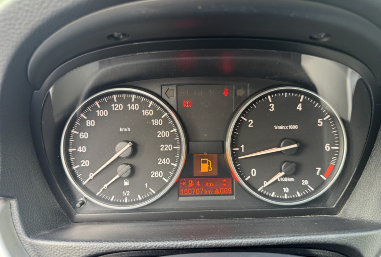 BMW Série 3 BMW 318i 143ch E90 / 2ème main / 2007 / 160800km / Régulateur / Climatisation / Garantie