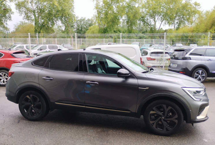 Renault Arkana 1.6 E-tech Full Hybrid 145 Engineered BVA / 1° main / Entretien Renault