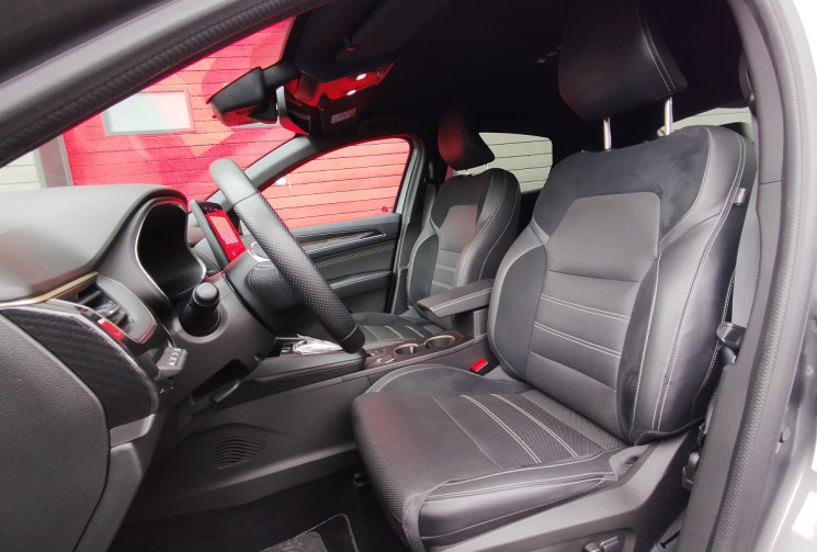 Renault Arkana 1.6 E-tech Full Hybrid 145 Engineered BVA / 1° main / Entretien Renault