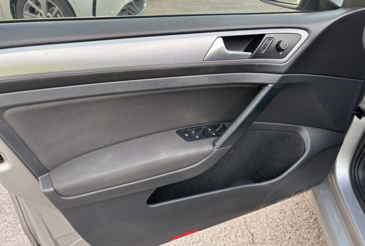 Volkswagen Golf 1.0 TSI 85 TRENDLINE