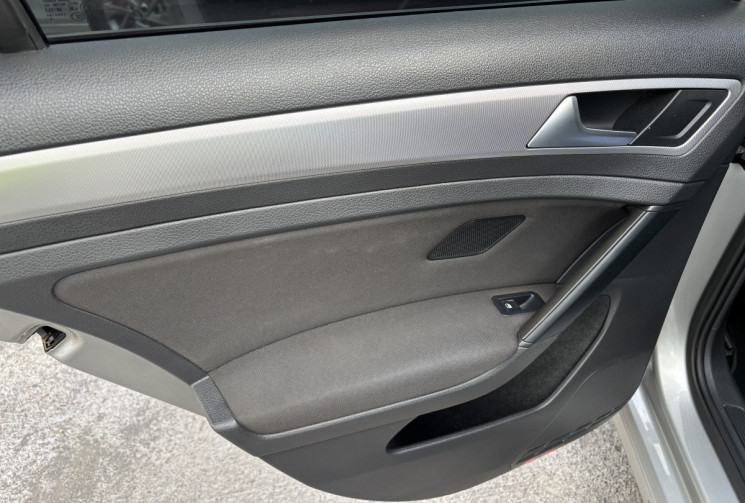 Volkswagen Golf 1.0 TSI 85 TRENDLINE