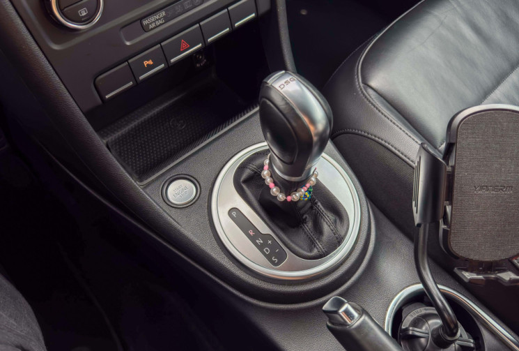 Volkswagen New Beetle  2.0 TFSI 200 DSG R-Line Boîte auto Cuir GPS Fender Sièges chauffant Keyless