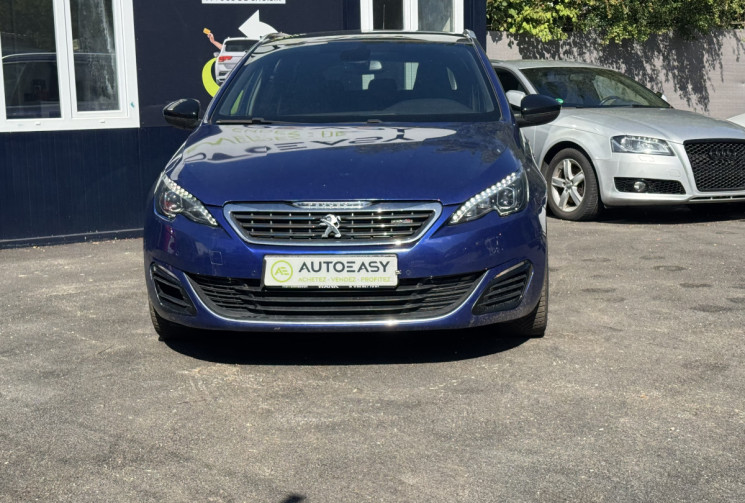 Peugeot 308 SW Peugeot 308 GT 205ch SW / 2015 / 104850km / Toit pano / Carnet / Audio Denon / Blueto