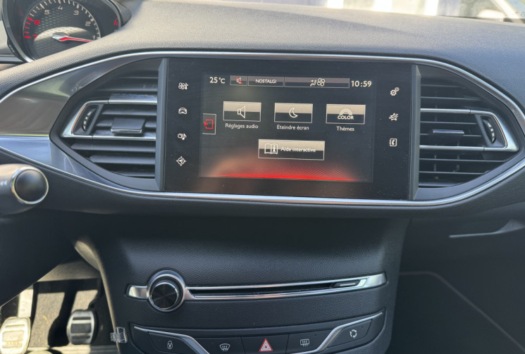 Peugeot 308 SW Peugeot 308 GT 205ch SW / 2015 / 104850km / Toit pano / Carnet / Audio Denon / Blueto