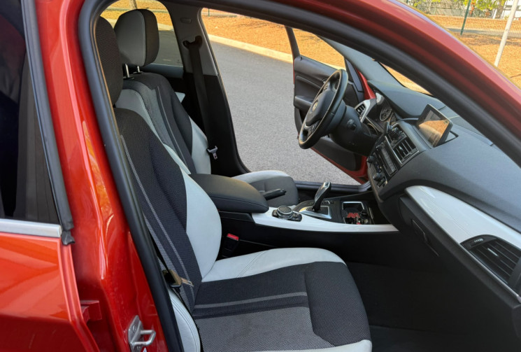 BMW Série 1  118D Urban Chic Toit ouvrant boite automatique