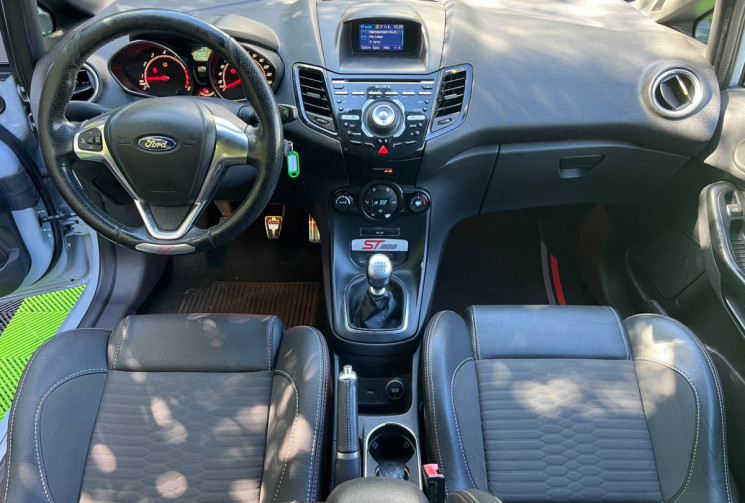 Ford Fiesta  VI Phase 2 ST 1.6 T EcoBoost 16V 200 cv ST