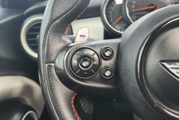 Mini Cooper  3 (F56)  S 192 / BOITE AUTO / TRES BON ÉTAT / CHILI / YOURS OFF WHITE
