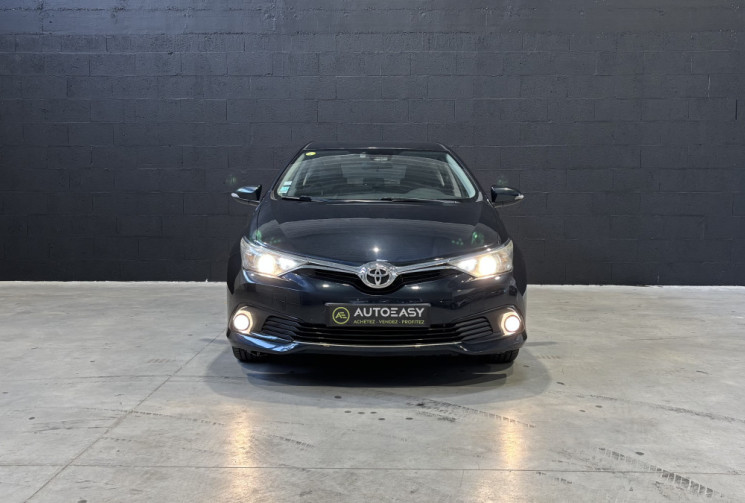 Toyota AURIS Dynamic Hatchback 1.6 D-4D 112 ch / Suivi d'entretien disponible