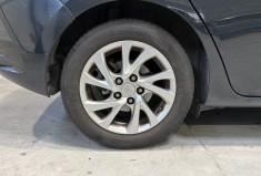 Toyota AURIS Dynamic Hatchback 1.6 D-4D 112 ch / Suivi d'entretien disponible