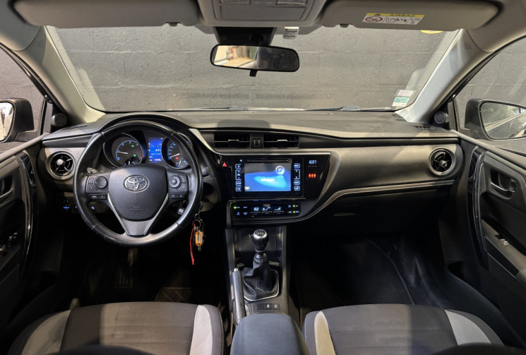 Toyota AURIS Dynamic Hatchback 1.6 D-4D 112 ch / Suivi d'entretien disponible