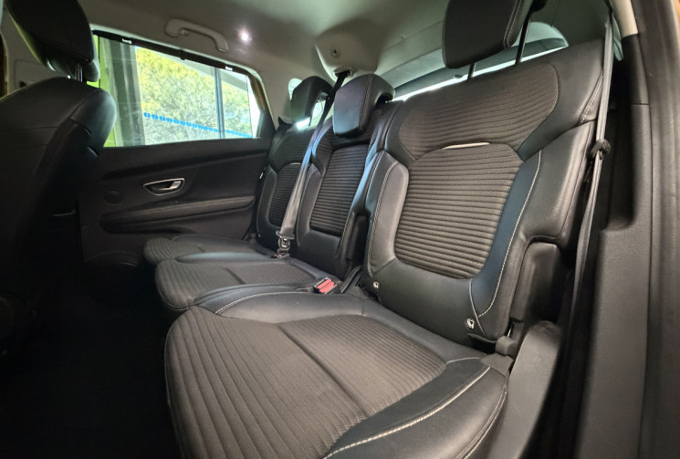 Renault Scénic 1.7 DCI 150 CH INTENS BOITE AUTOMATIQUE
