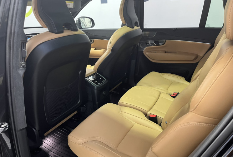 Volvo XC90 2.0i T8 AWD 310 + 145ch Ultra Ultra Black Edition