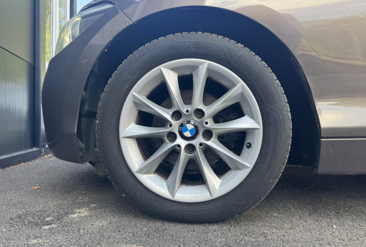 BMW Série 1 BMW 116i F20 136ch Boite auto / 2012 / 112000km / Camera / GPS / Bi-Xénon / Bluetooth / 