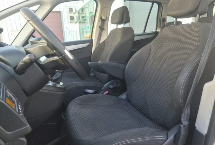 Citroën C4 PICASSO Grand Picasso 1.6 HDi 16V 110 CV * NOUVELLE DISTRIBUTION + EMBRAYGE * CLIM * 7 PL