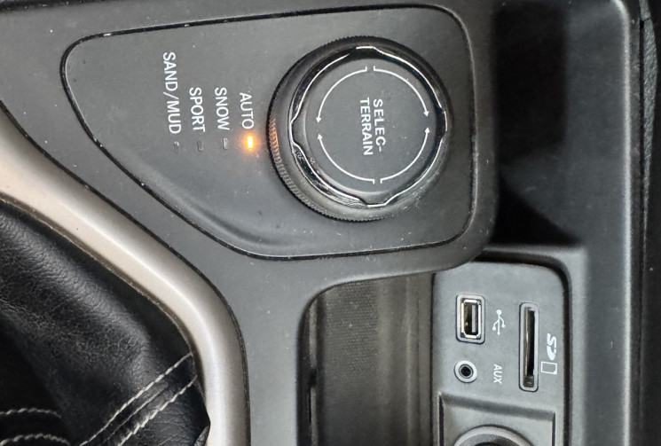 Jeep Cherokee  2.0 MultiJet 140 4x4 Longitude Business