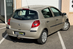 Renault Clio 1.2 TCe 100 ch Dynamique 5p / Clim auto / Vitres AV elec / Feux auto