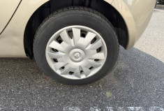 Renault Clio 1.2 TCe 100 ch Dynamique 5p / Clim auto / Vitres AV elec / Feux auto