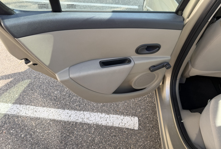 Renault Clio 1.2 TCe 100 ch Dynamique 5p / Clim auto / Vitres AV elec / Feux auto