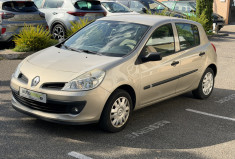 Renault Clio 1.2 TCe 100 ch Dynamique 5p / Clim auto / Vitres AV elec / Feux auto