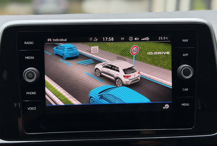 Volkswagen T-Roc Ph.2 1.5 TSi 150 R Line DSG7 / CarPlay / Caméra de recul / FULL Entretien VW