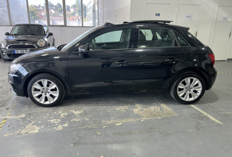 Audi A1 SPORTBACK 1.4 TFSI 122 Ambition S TRONIC 7 / Toit Ouvrant / Faible KM