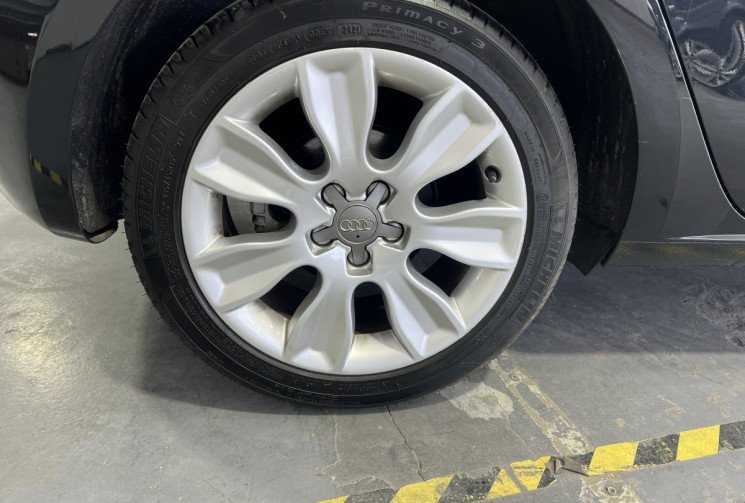 Audi A1 SPORTBACK 1.4 TFSI 122 Ambition S TRONIC 7 / Toit Ouvrant / Faible KM