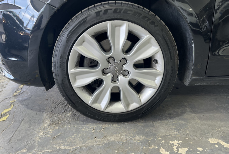 Audi A1 SPORTBACK 1.4 TFSI 122 Ambition S TRONIC 7 / Toit Ouvrant / Faible KM