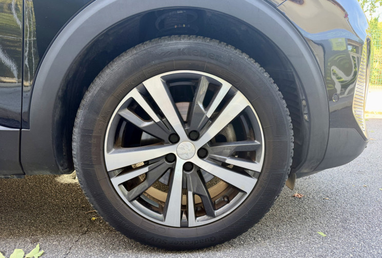 Peugeot 5008 1.2 THP 130 EAT8  Allure 7 Places / CarPlay / Caméra de recul / FULL Entretien Suivi