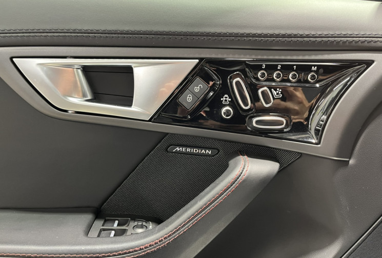 Jaguar F-TYPE CABRIOLET 3.0 Kompressor S automatique