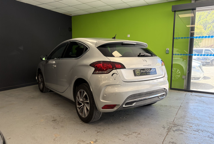 Citroën DS4 1.6 HDI 115 CH SO CHIC 