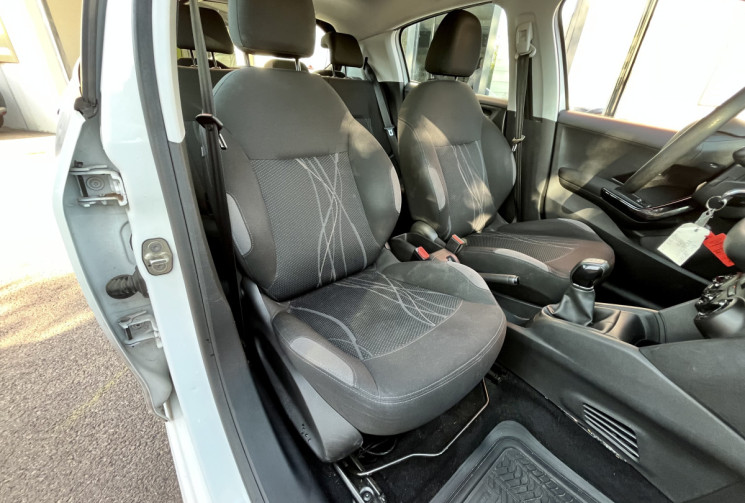 Peugeot 208 1.0 68cv 5P / Clim / GPS /  Petit prix / 124000km / 2014