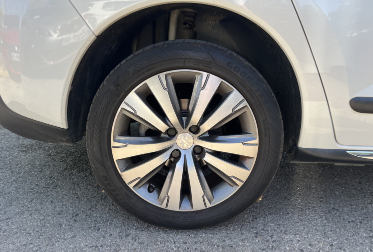 Peugeot 3008 1.6 BlueHDi 120ch Crossway / Distri Ok / TBE / Caméra / Sièges chauffants / Toit Pano 