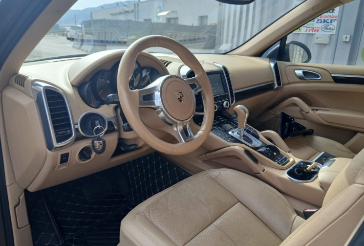 Porsche Cayenne 92A 3.0 TDi DPF V6 24V Tiptronic S