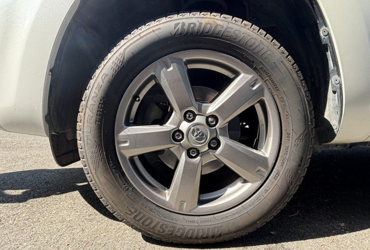 Toyota RAV4 III 2.2 150 D-4D FAP 4WD LIMITED EDITION