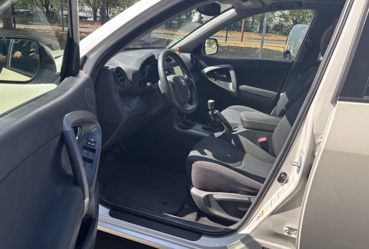 Toyota RAV4 III 2.2 150 D-4D FAP 4WD LIMITED EDITION