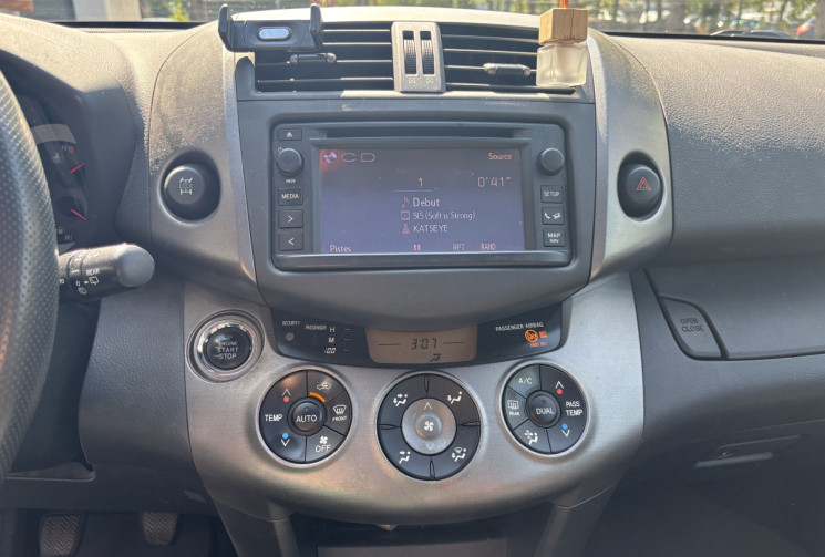 Toyota RAV4 III 2.2 150 D-4D FAP 4WD LIMITED EDITION