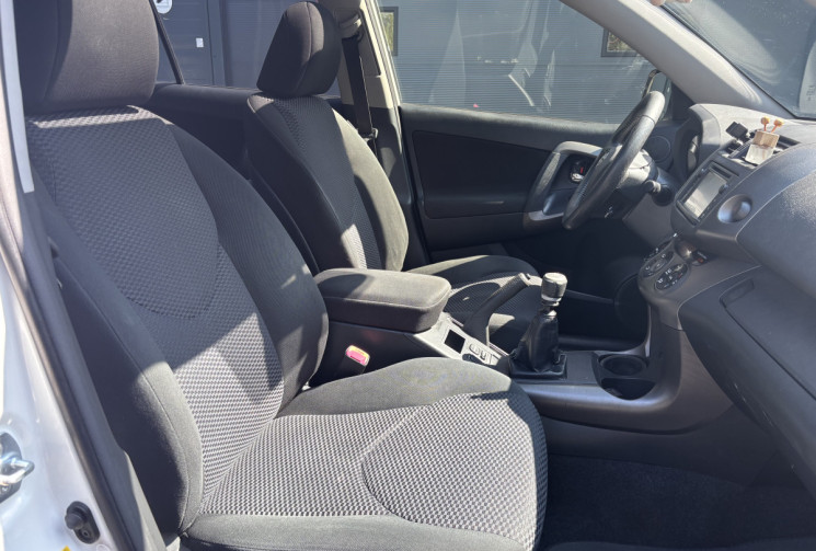 Toyota RAV4 III 2.2 150 D-4D FAP 4WD LIMITED EDITION