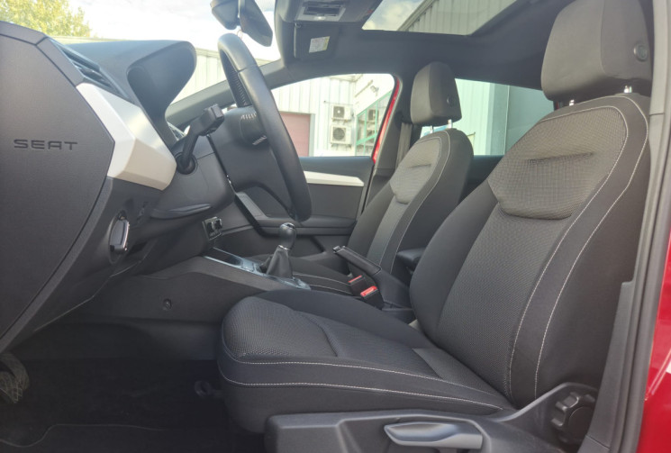 SEAT Ibiza V 1.0 TSI 12V 95 CV XCELLENCE  * CLIM * TOIT PANORAMIQUE OUVRANT * IDEAL JEUNE PERMIS 