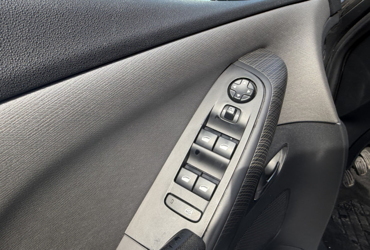 Citroën Grand C4 Picasso 1.6 VTi 120 Attraction (Moteur à chaine) 