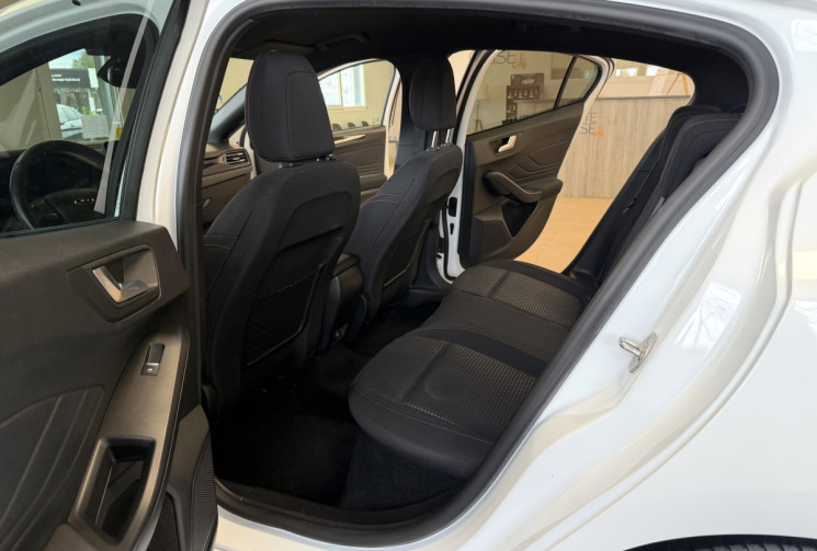 Ford Focus IV 1.0 SCTI 12V ECOBOOST 125 ST LINE / SUIVI COMPLET FORD / DISTRIBUTION A CHAINE  