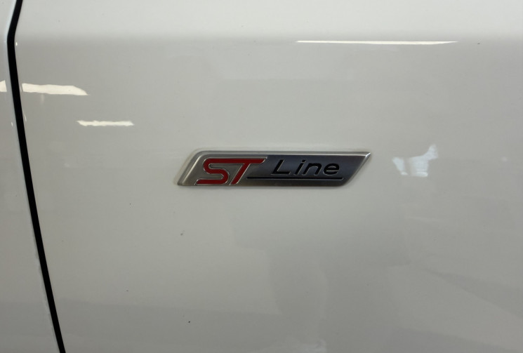 Ford Focus IV 1.0 SCTI 12V ECOBOOST 125 ST LINE / SUIVI COMPLET FORD / DISTRIBUTION A CHAINE  