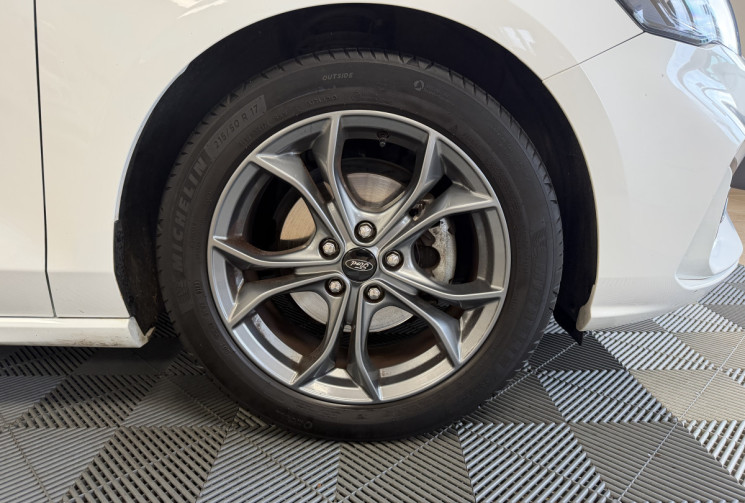 Ford Focus IV 1.0 SCTI 12V ECOBOOST 125 ST LINE / SUIVI COMPLET FORD / DISTRIBUTION A CHAINE  