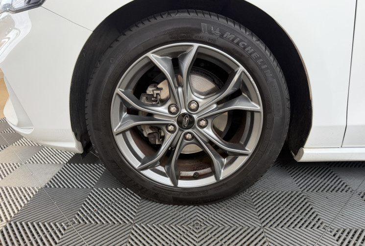 Ford Focus IV 1.0 SCTI 12V ECOBOOST 125 ST LINE / SUIVI COMPLET FORD / DISTRIBUTION A CHAINE  