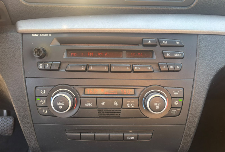 BMW Série 1 116i 122ch Confort 3p