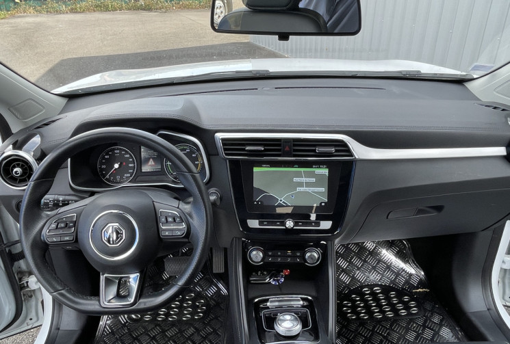 MG ZS I EV 143 CV BVA LUXURY TOIT OUVRANT