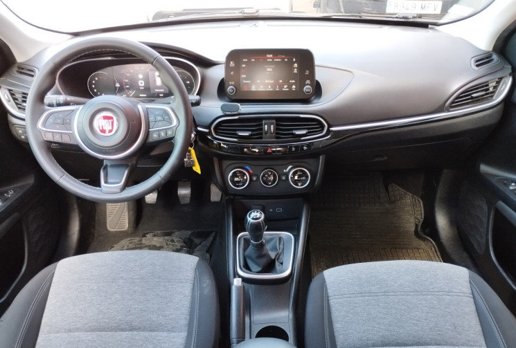 FIAT TIPO Cross + 1.0 Firefly Turbo 100 S&S Pack BVM5 / Essence Bioéthanol E85